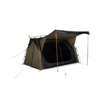 Šotor Kampa Stargazer 2 z odprtim vhodom.